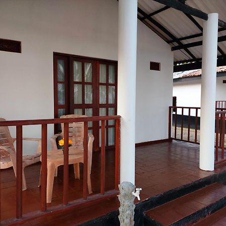 Helios Beach Resort Tangalle Extérieur photo